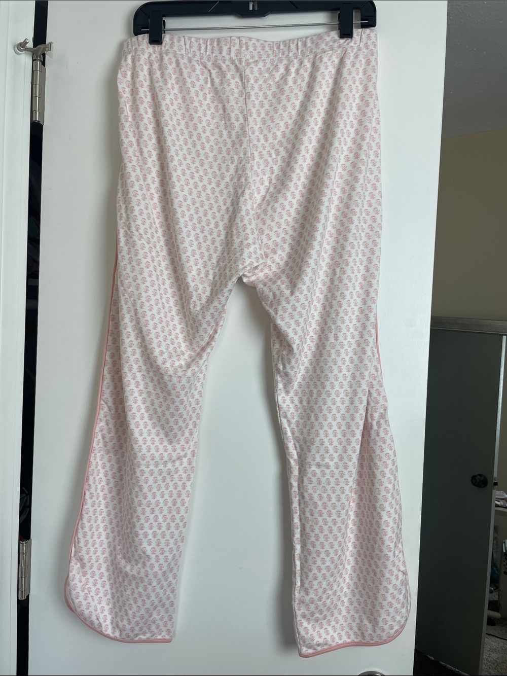 LAKE Women’s Pink Patterned Cotton Pajama Set - Brand - Picture 7 of 8